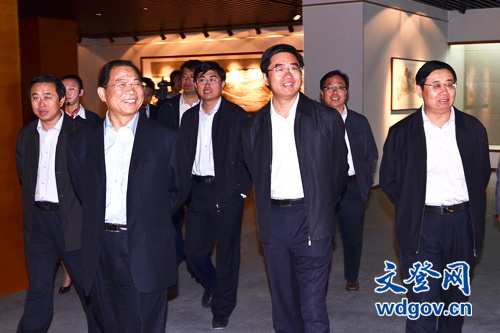 威海市委书记王培廷,威海市委常委,秘书长,宣传部长张剑在文登市委