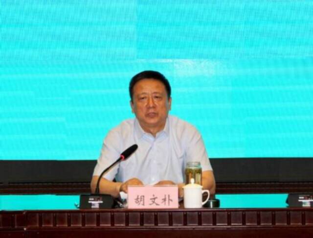 省供销社党组成员,监事会副主任胡文朴讲话