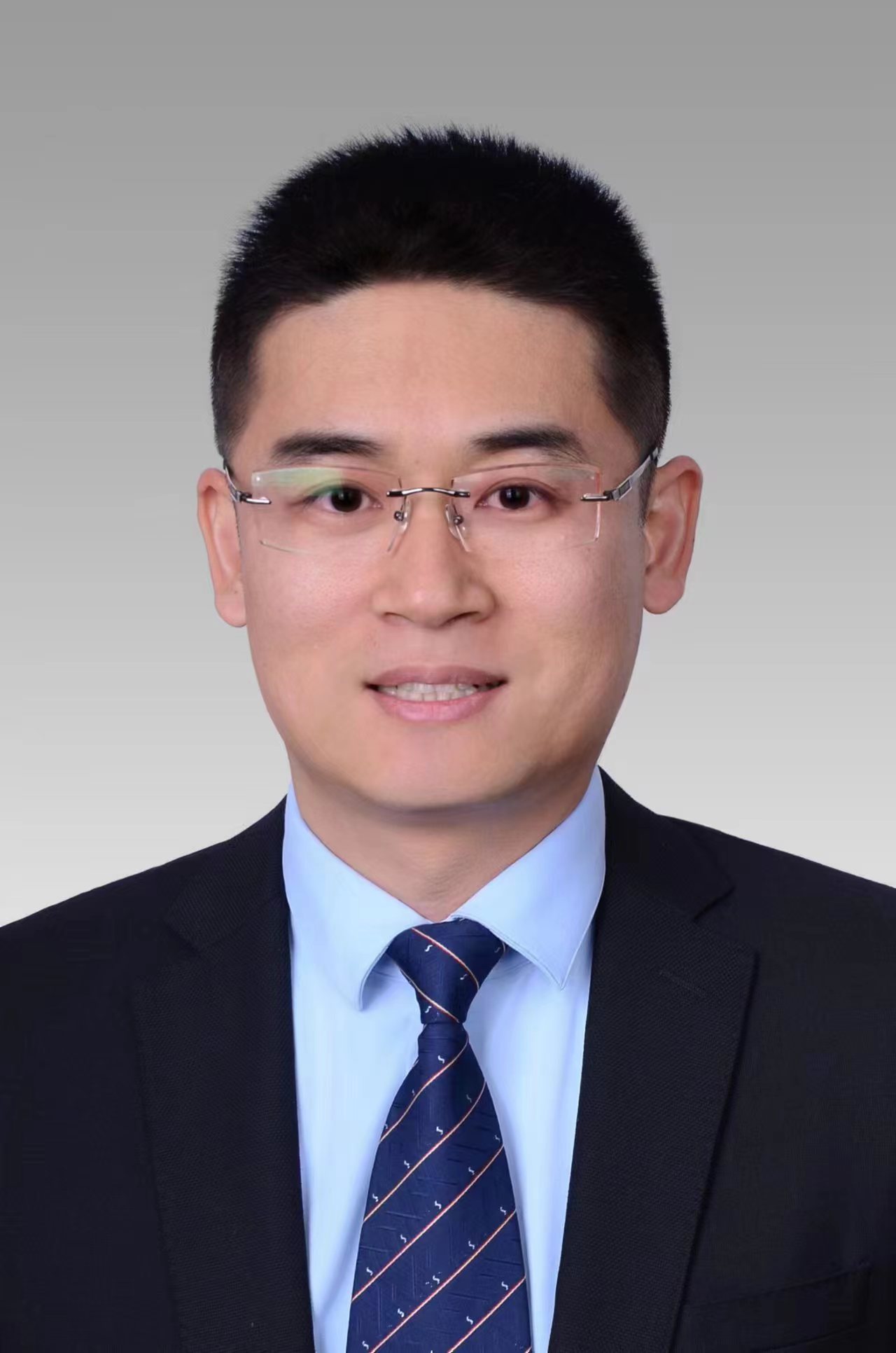 <!--信息标题-->