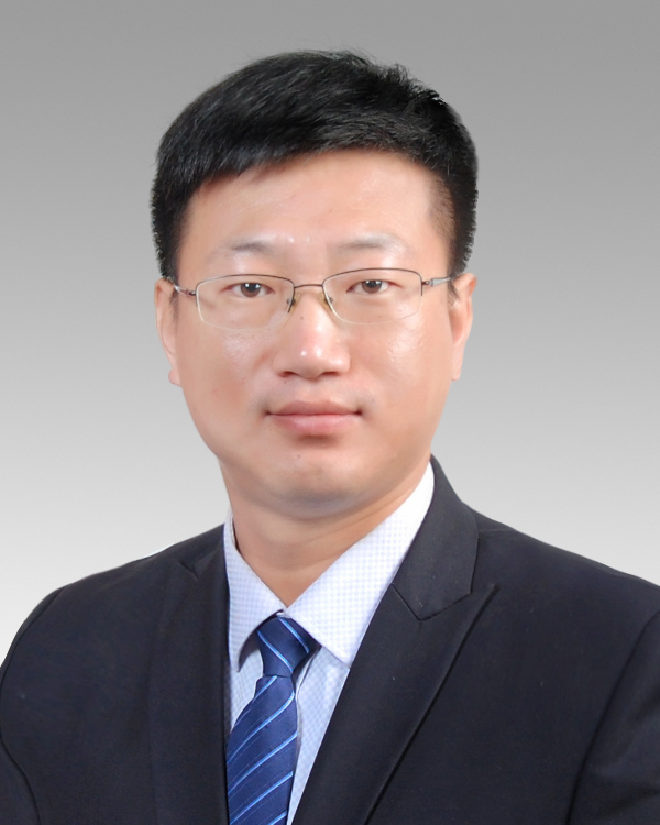 泽库镇党委委员,纪委书记 孙华凯分工:镇党委委员,纪委书记,派出